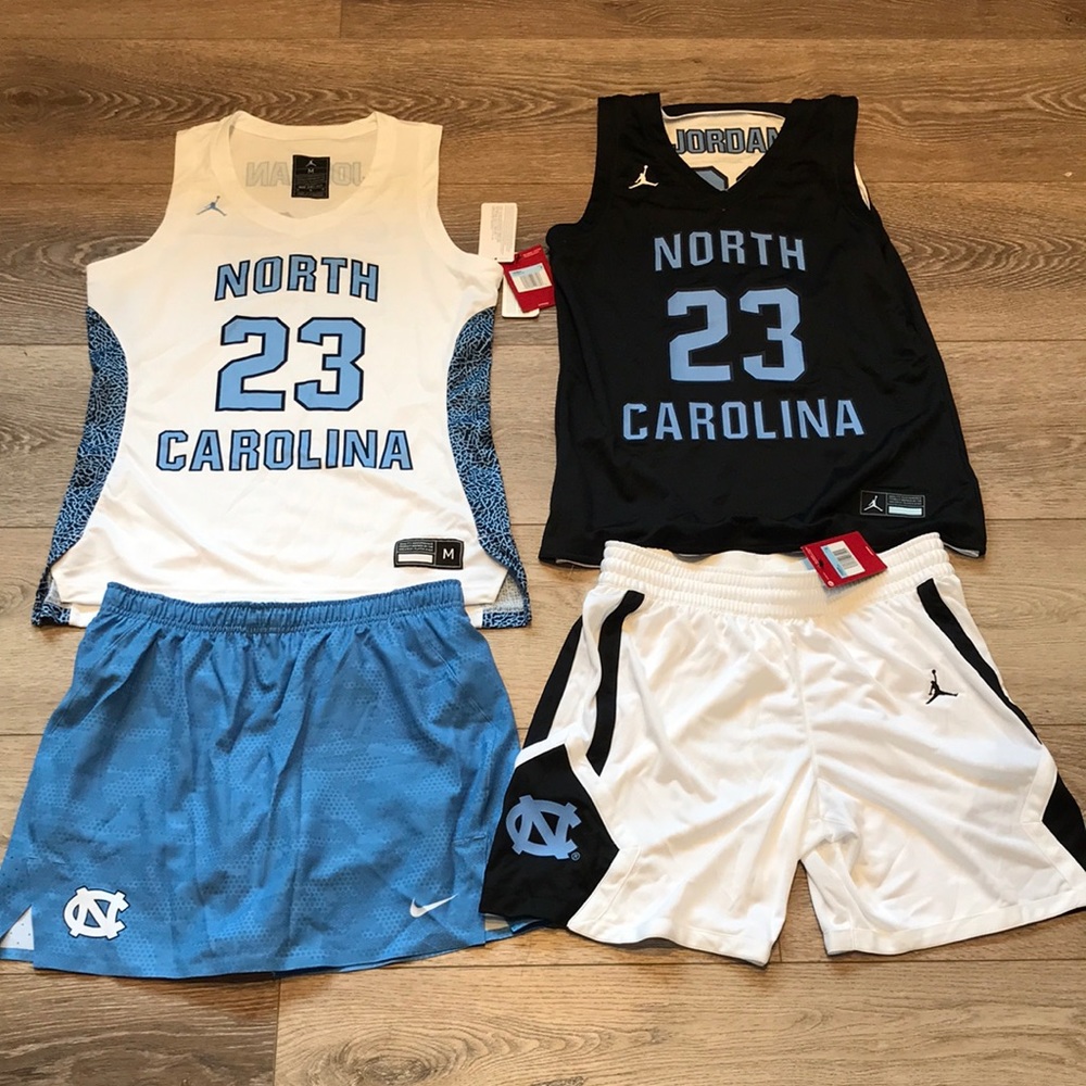 North Carolina basketball jerseys and shorts, Jordan Nike, Women’s Medium, NWT